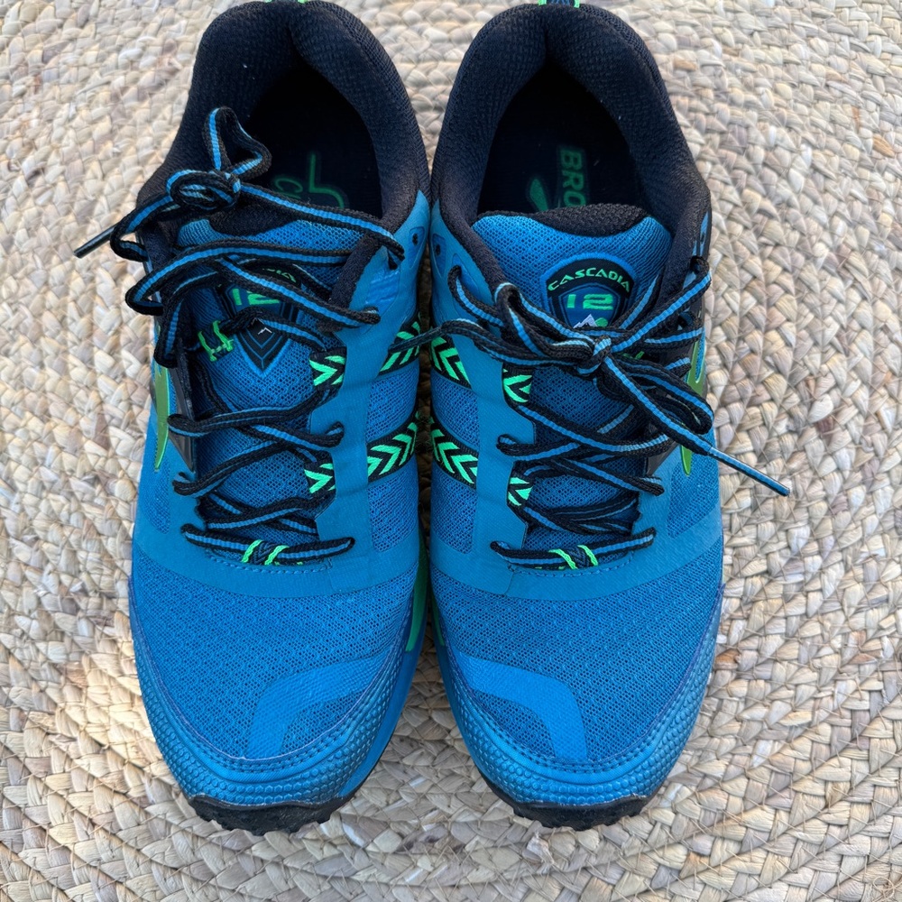 Brooks Teal and Black Sneakers